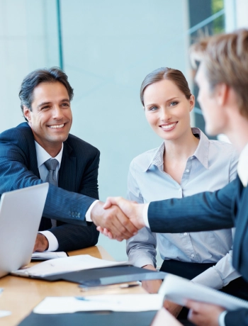 Execution That Aligns Teams and Accelerates Rollout Image